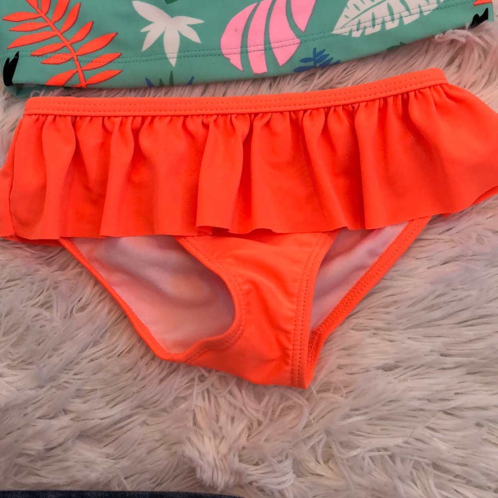 Swimsuit Set - Picture 3 of 4